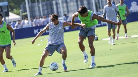 "Si alguien deja de entrenarse, es un problema que puede arrastrar durante la temporada"
