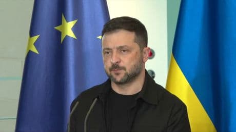 "Poutine ne trompera personne": Volodymyr Zelensky assure que le président russe "ne veut pas la paix"