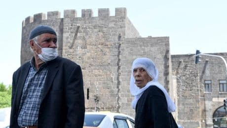 Dans la ville kurde de Diyarbakir, espoir et inquiétudes après la dissolution du PKK