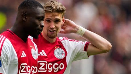 Blijft Brian Brobbey bij Ajax? ’Hij is op dit moment gewoon Ajacied’