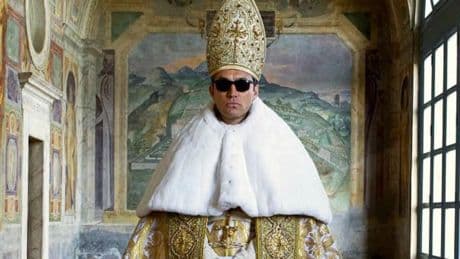 Ni Netflix ni HBO: la serie del Papa más polémico no está en streaming y te contamos el motivo