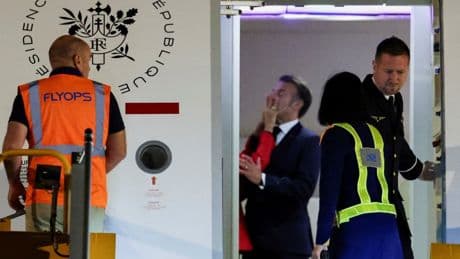Frankreich: Präsident Macron äußert sich zu angeblichem Stoß seiner Ehefrau
