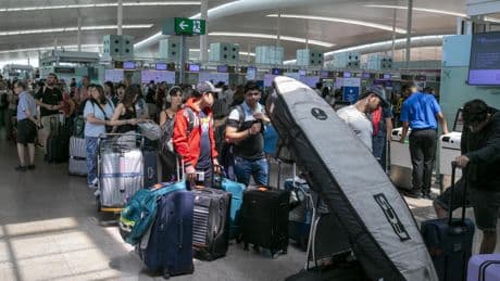 La huelga de ‘handling’ pondrá a prueba El Prat