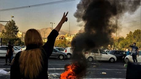 Iran: Zwölf Männer wegen Teilnahme an Protesten zum Tode verurteilt