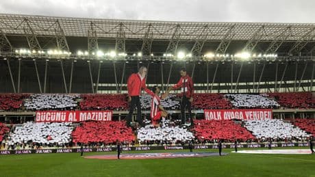 Sivasspor taraftarlarından koreografi