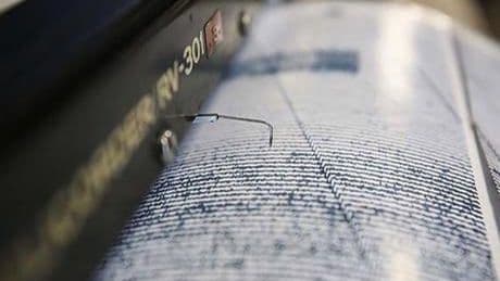 Afganistan'da 5,6 büyüklüğünde deprem oldu