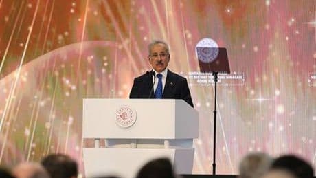 Bakan Uraloğlu: 2002'de 26 olan aktif havalimanı sayımızı 58'e çıkardık