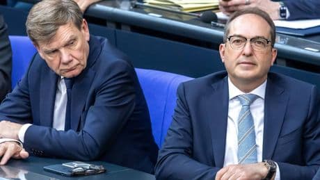 Afghanistan: Pro Asyl stellt Strafanzeige gegen Dobrindt und Wadephul