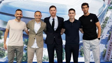 Este es el cuerpo técnico de Xabi Alonso, con dos miembros con pasado en La Masia