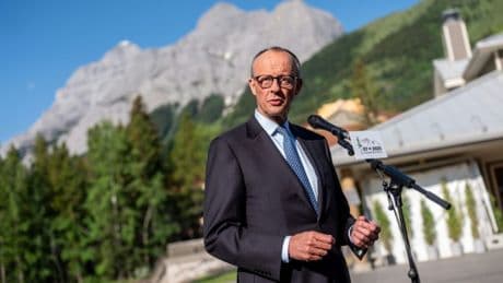 Krisengipfel in den Bergen: G7-Treffen in Kanada beginnt harmonisch