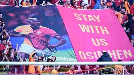 Galatasaray taraftarından Osimhen’e ‘bizimle kal’ mesajı!
