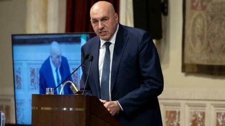 Governo prudente sull?intervento Usa: «Voto delle Camere per partecipare»