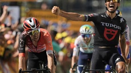 Julian Alaphilippe remporte le Grand Prix cycliste de Québec et signe le premier succès de sa saison
