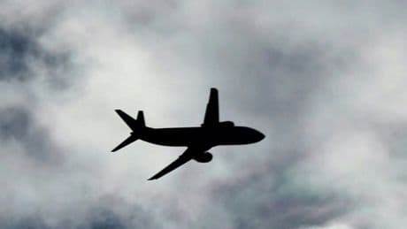 Turbulences aériennes: le réchauffement climatique accroît les risques en vol