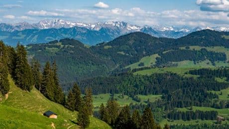 79-Seelen-Dorf im Allgäu soll bis zu 45 Flüchtlinge aufnehmen – Einwohner wehren sich