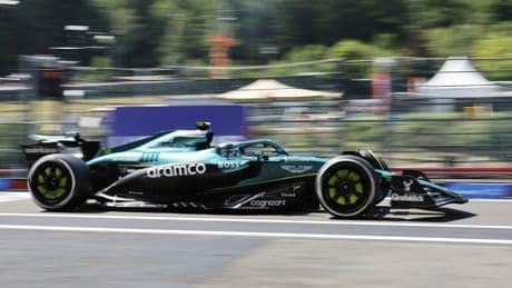 Fernando Alonso, noveno, acaba con buenas sensaciones el único libre de Spa, dominado por Oscar Piastri