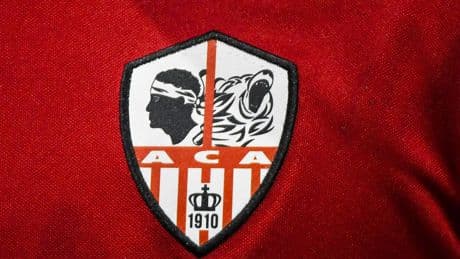 Foot : L’AC Ajaccio enclenche une procédure de liquidation judiciaire et va perdre son statut professionnel