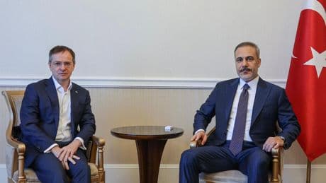 Bakan Fidan Moskova'da! Putin'in Müşaviri Medinskiy ile görüştü