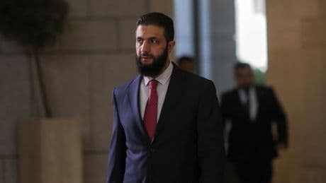 Syrie : le président par intérim sera reçu par Macron pour sa première visite en Europe