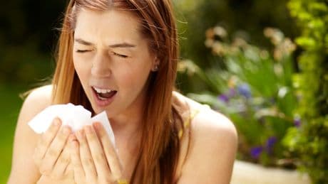 Urgent warning over powerful hay fever jab as sufferers flock to buy banned treatment online