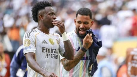 La Juventus se libra de uno de sus mayores fiascos