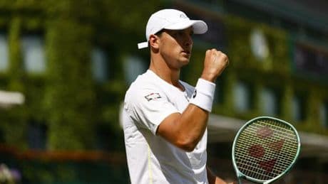 Darderi travolge Baez nei quarti dell'Atp Bastad: l'azzurro vince 6-0, 6-2 e stacca il pass per la semifinale
