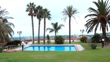 La saturación inmobiliaria de Barcelona centrifuga las casas de lujo
