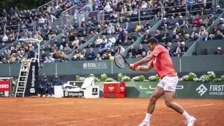 Cumpleaños feliz de Novak Djokovic: a las semifinales de Ginebra