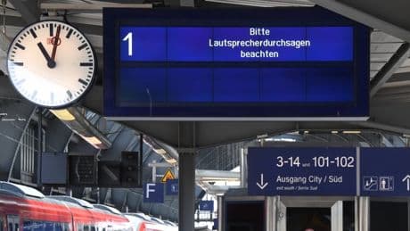 Bahnhofdurchsagenparadox: Bitte nicht stören!