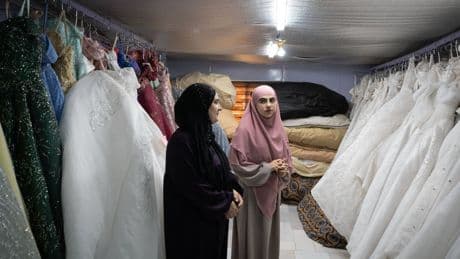‘We hebben geen middelen om ons leven in Syrië opnieuw op te bouwen’, zeggen Syrische vluchtelingen na dertien jaar opvang in Jordanië