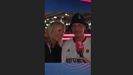 „Nimm das Mikro weg jetzt“ - Lustiges Eltern-Interview mit Mo und Franz Wagner