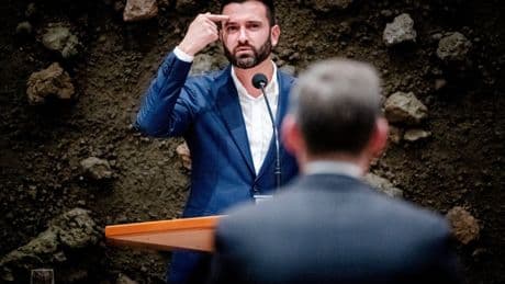 Partijbestuur Denk stapt per direct op na interne machtsstrijd