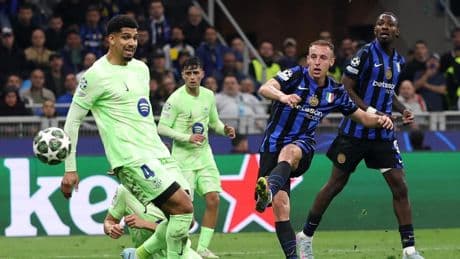 Flick prepara una defensa inédita para el derbi