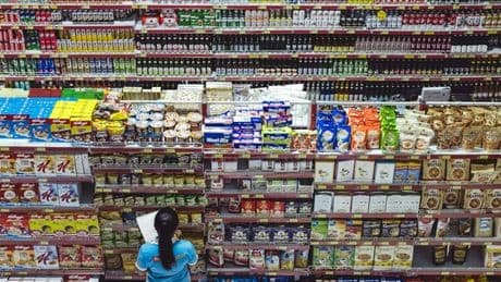 Cibi ultraprocessati, la stretta USA. Per realizzare il Make America Healthy Again «c'è bisogno di uno standard federale»
