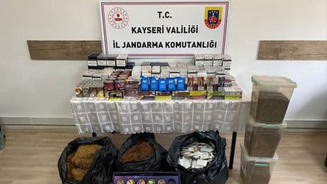 Kayseri'de kaçak sigara operasyonu: 2 kişi gözaltına alındı