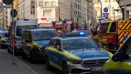 Stuttgarter Unfallfahrer nach Fahrt in Menschengruppe wieder frei