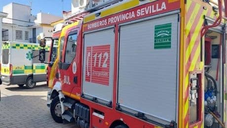 Muere una mujer y un hombre resulta herido tras saltar desde un segundo piso en llamas en un pueblo de Sevilla