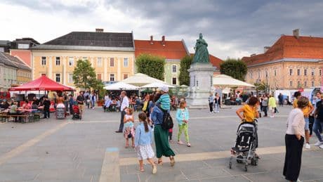 Schon in einem Jahr: In Österreich droht jetzt einer ganzen Stadt die Insolvenz