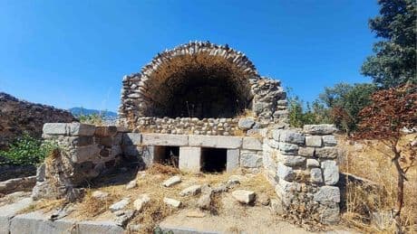 Büyük İskender’in teslim alamadığı tarihi yer çöplük ve tuvalet haline geldi