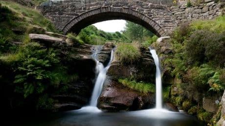 'Beautiful' wild swimming spot with 'scenic' waterfalls feels 'like hidden world'