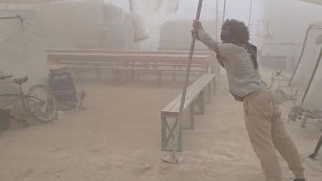 Dans le Nevada, le festival de luxe Burning Man balayé par une tempête de poussière