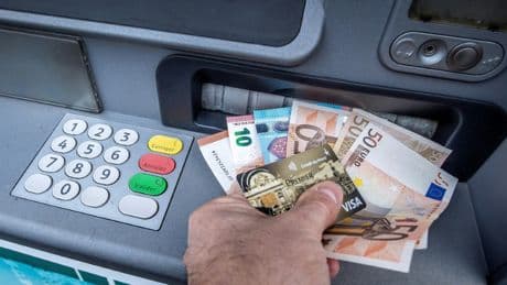 Fermeture des agences bancaires rurales : l’impact sur les villages et le commerce local