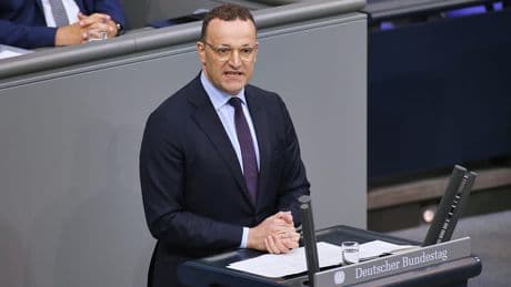 Um Russland abzuschrecken - Spahn fordert Atomwaffen für Deutschland