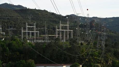 Panne électrique ibérique: "pas d'élément" à ce stade mettant en cause les énergies renouvelables