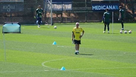 TRANSFER HABERİ: Fenerbahçeli o isim ülkesine dönüyor! İşte yeni takımı