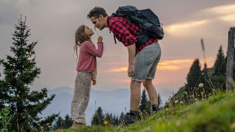 Wandern mit Kindern: So gelingt Ihnen das Familienabenteuer