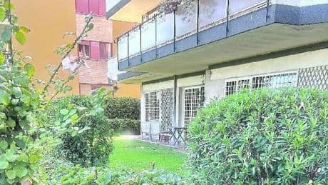 Roma, furto in casa di un giornalista vaticanista: rubate chiavette Usb e due pc. «C'erano documenti su persone legate al Vaticano»