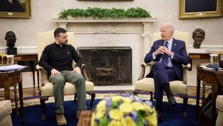 Guerre en Ukraine : face à Donald Trump, Joe Biden défend un bilan mitigé et inachevé
