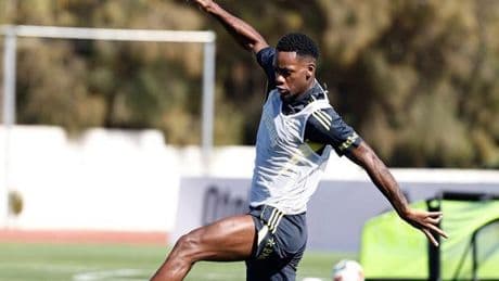 Fenerbahçe'de Jhon Duran takımla çalıştı!