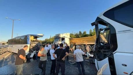 TEM Otoyolu'nda kaza: Trafik durdu! Bir kişi öldü